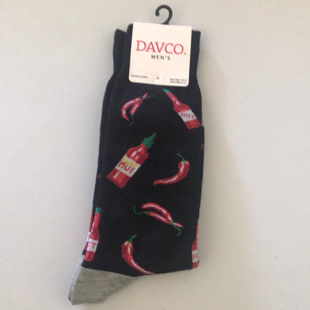 NWT Men’s Davco Hot Sauce Peppers Socks $12 10-13